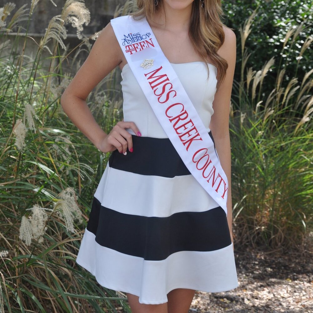 Charlotte Russe Strapless Black and White Striped Fit & Flare Dress - Size Small